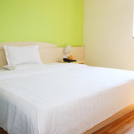7Days Inn Foshan Shunde Ronggui Xiao Huangpu Exterior foto
