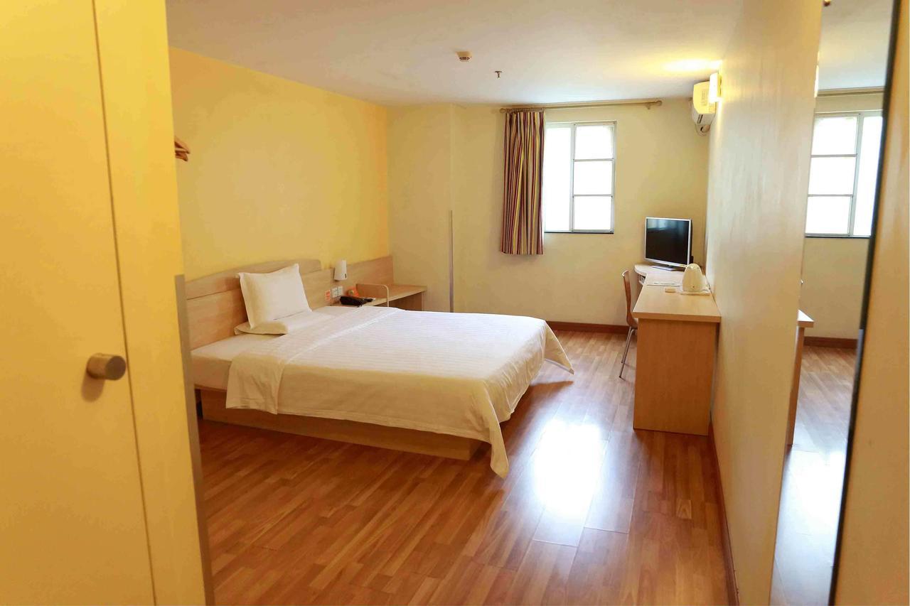 7Days Inn Foshan Shunde Ronggui Xiao Huangpu Exterior foto